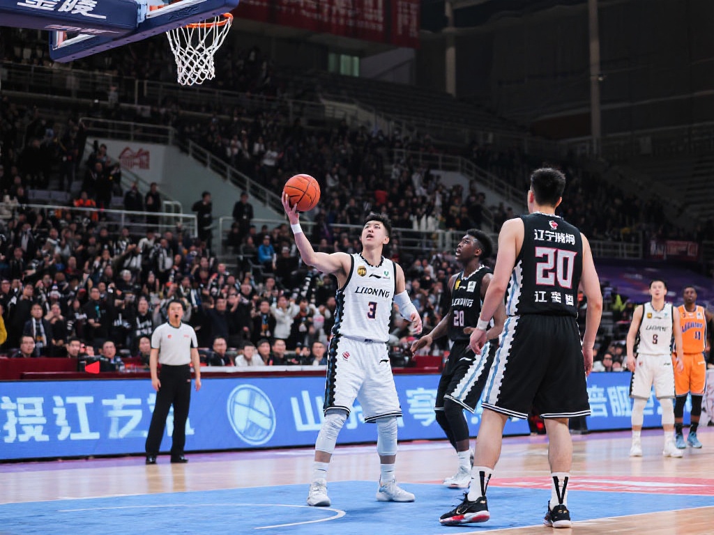 辽宁主场力克山东豪取胜利锁定前四 主场比赛向来是辽宁队的重要得分机会。这场